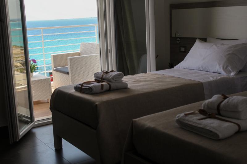 Spuma Di Mare Aparthotel Галиполи Екстериор снимка