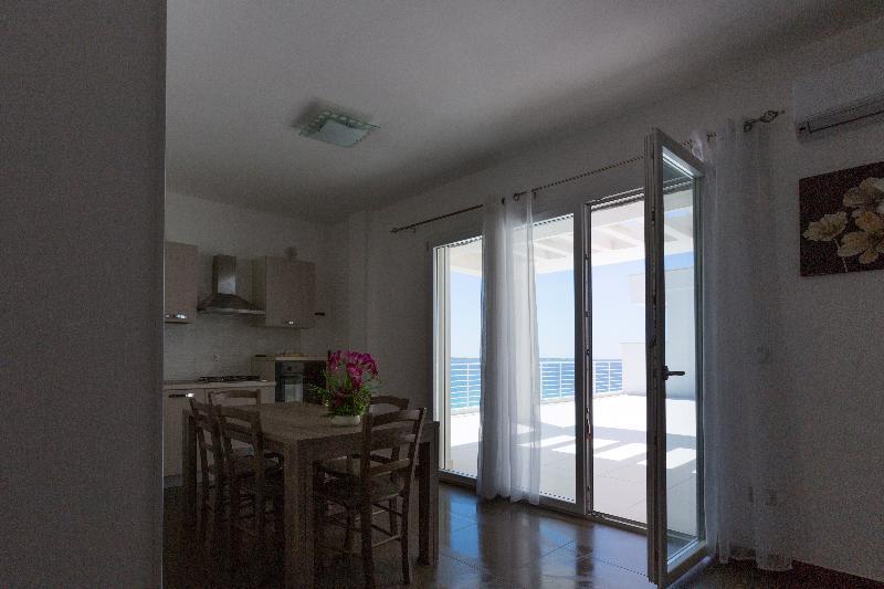 Spuma Di Mare Aparthotel Галиполи Екстериор снимка