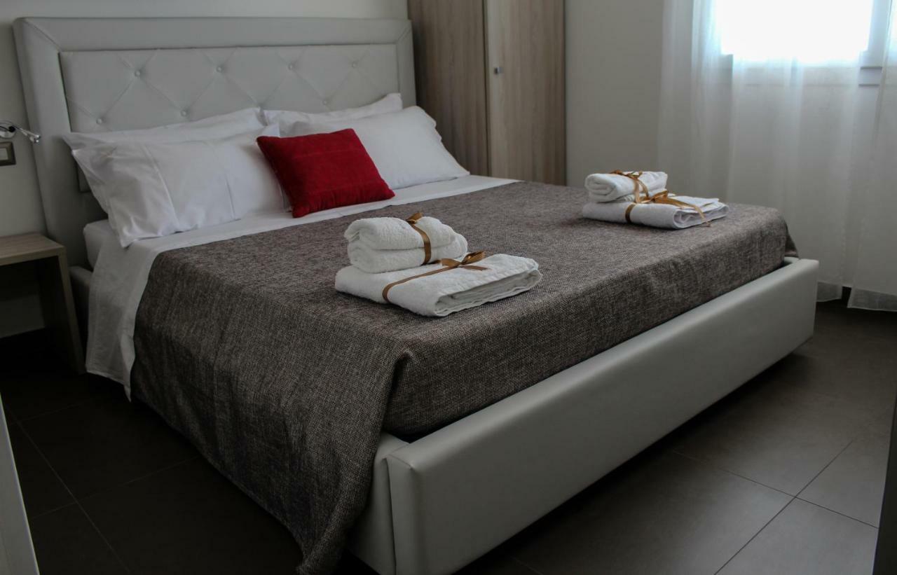 Spuma Di Mare Aparthotel Галиполи Екстериор снимка