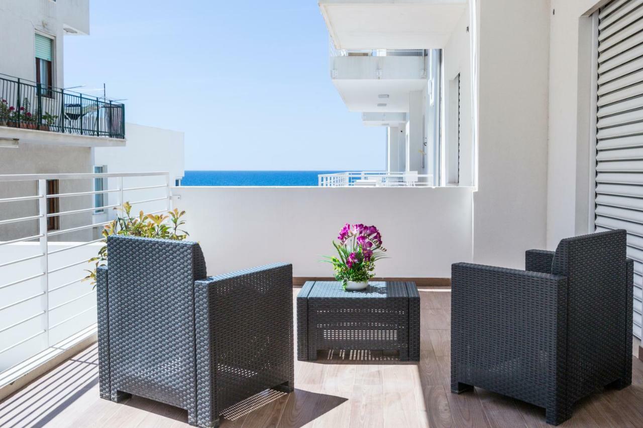Spuma Di Mare Aparthotel Галиполи Екстериор снимка