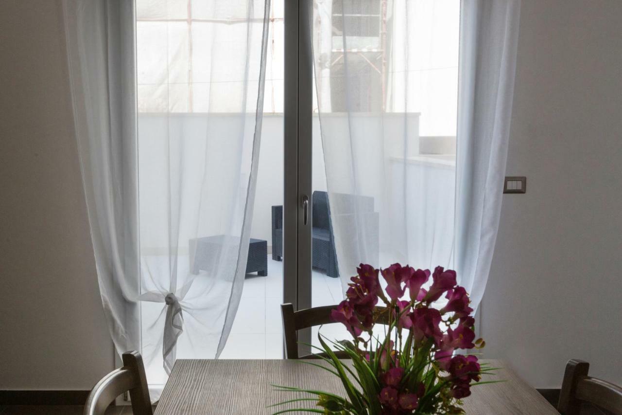 Spuma Di Mare Aparthotel Галиполи Екстериор снимка