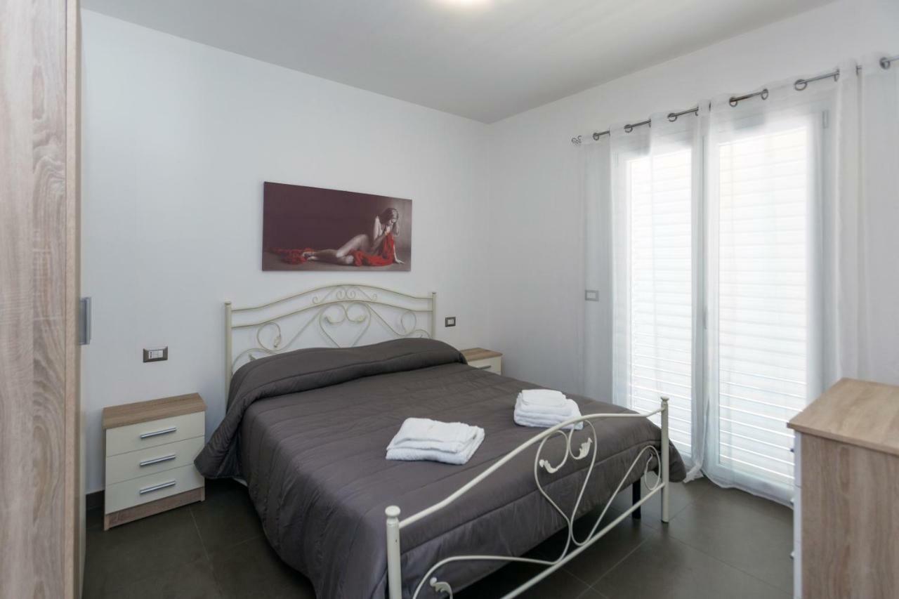 Spuma Di Mare Aparthotel Галиполи Екстериор снимка
