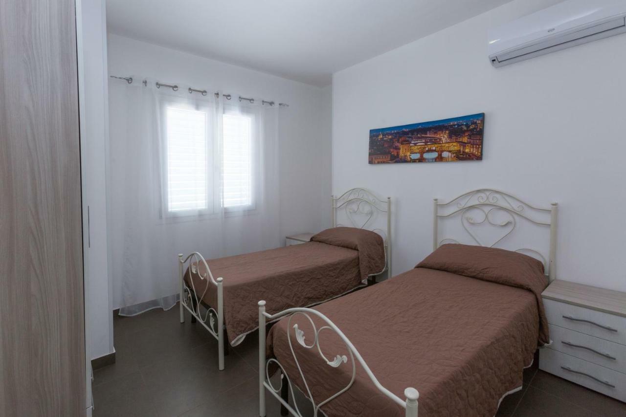 Spuma Di Mare Aparthotel Галиполи Екстериор снимка
