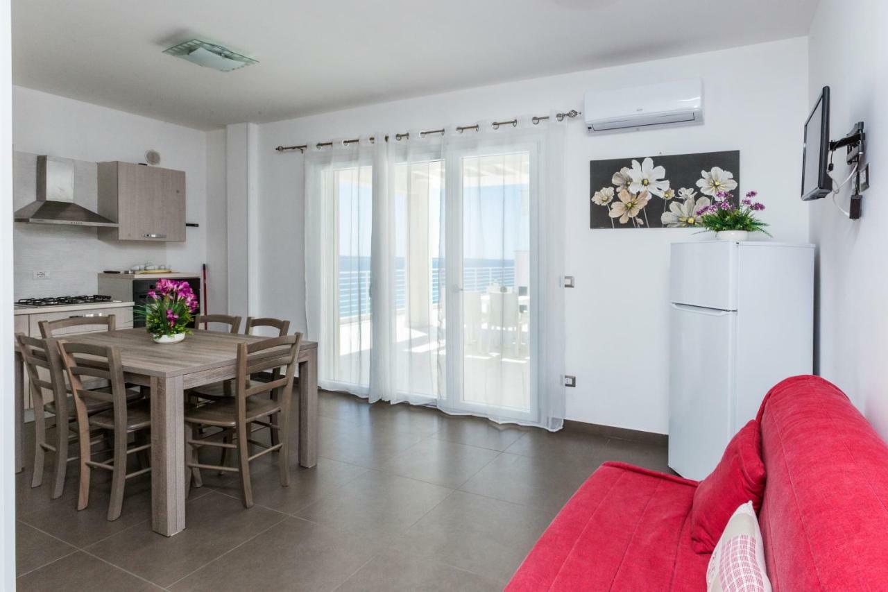 Spuma Di Mare Aparthotel Галиполи Екстериор снимка