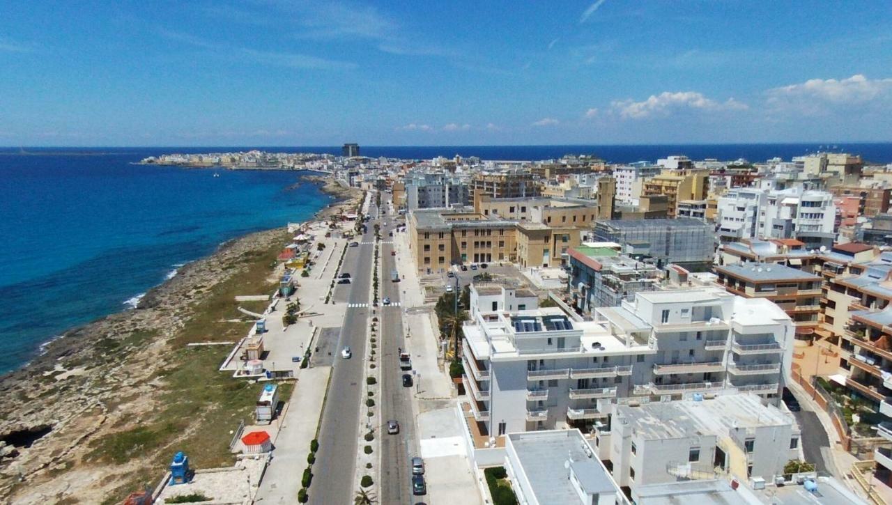 Spuma Di Mare Aparthotel Галиполи Екстериор снимка