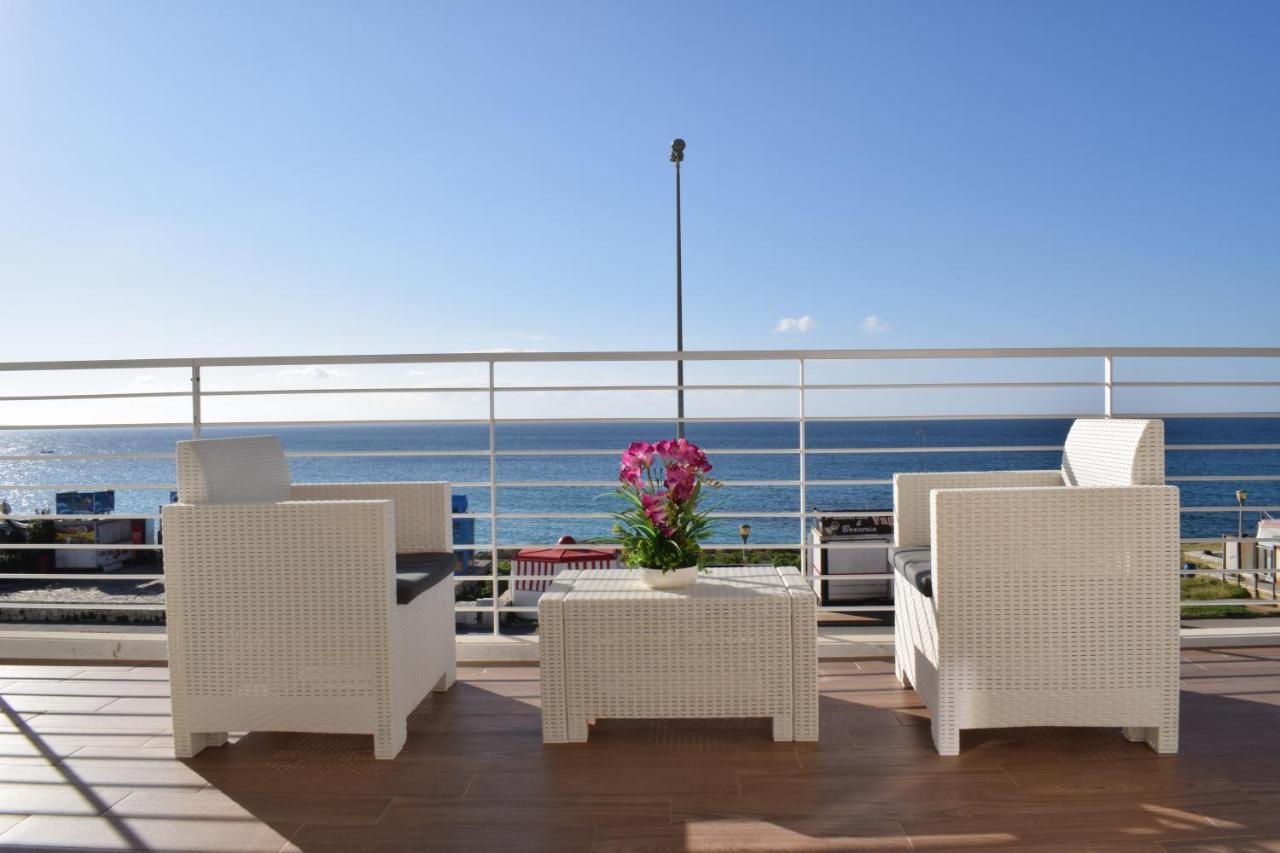 Spuma Di Mare Aparthotel Галиполи Екстериор снимка